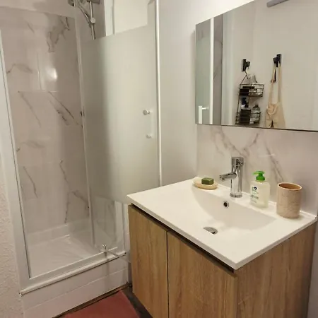 Apartment Chic Pres Du Golf, Clim, Wifi, Parking